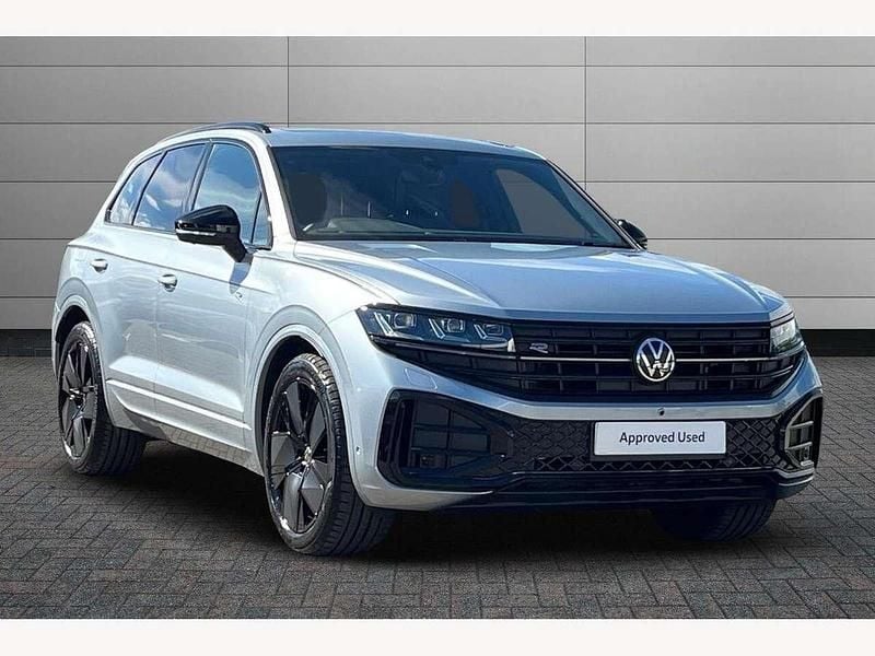 Silver Used 2025 VW Touareg Black Edition SUV | £54,490 (Fair price) - Image 1/4