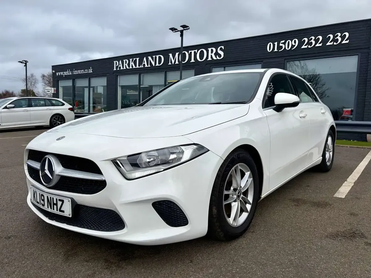 Begagnad Mercedes A180 SE 2019 Vit Halvkombi