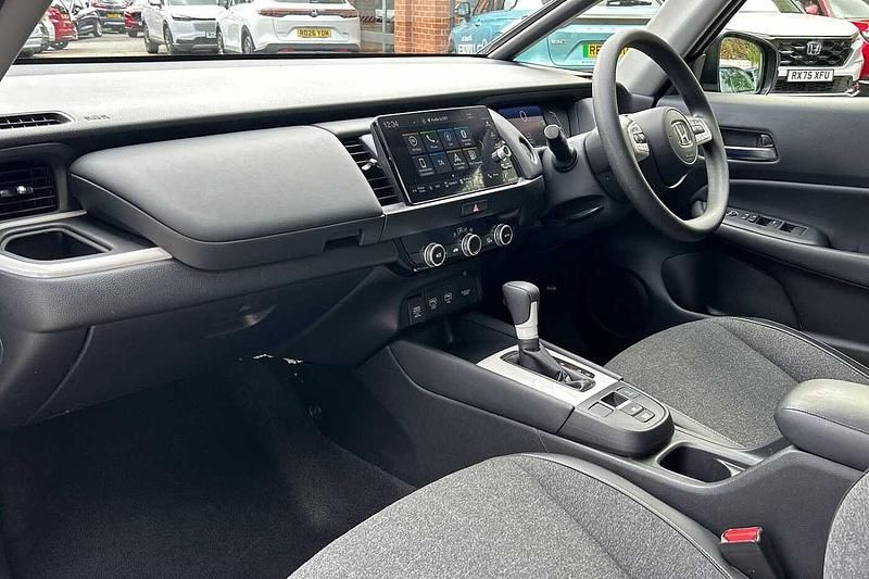 Used Honda Jazz Hybrid 109 HP (80 kW) 2023 Midnight blue Hatchback