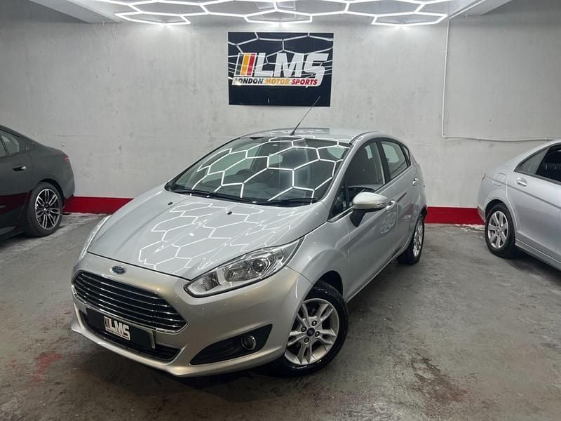 Used Ford Fiesta Zetec 2014 Silver Hatchback