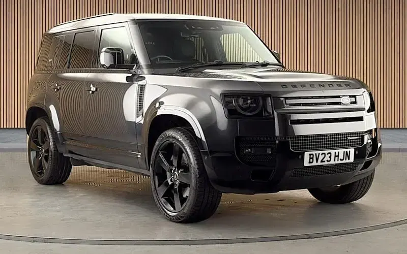 Used Land Rover Defender HSE Dynamic 249 HP (183 kW) 2025 SUV