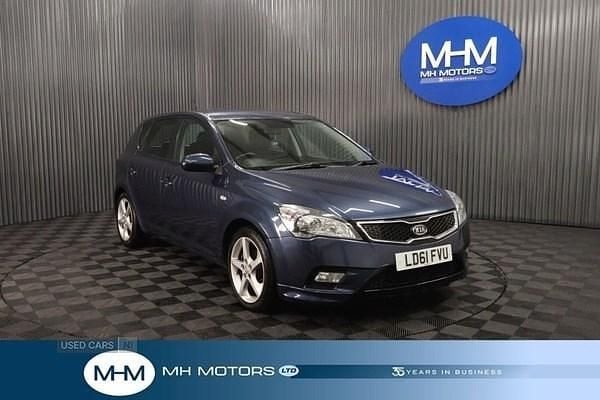 Blue Used 2011 Kia Ceed Hatchback | £4,250 (Fair price) - Image 1/4