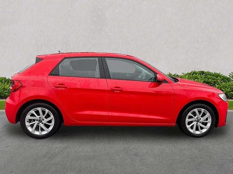 Used Audi A1 Sport 108 HP (79 kW) 2022 Red SUV
