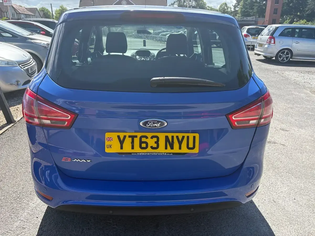 Used Ford B-MAX Zetec 90 HP (66 kW) 2013 Blue MPV