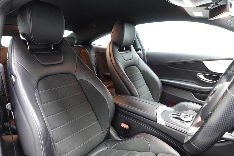 Used Mercedes C200 AMG line 198 HP (145 kW) 2018 White Coupe