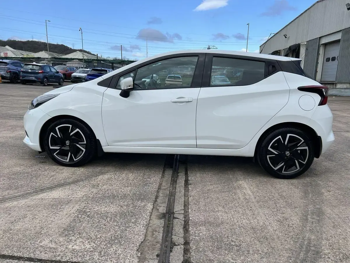 Used Nissan Micra Acenta 91 HP (66 kW) 2021 White Hatchback
