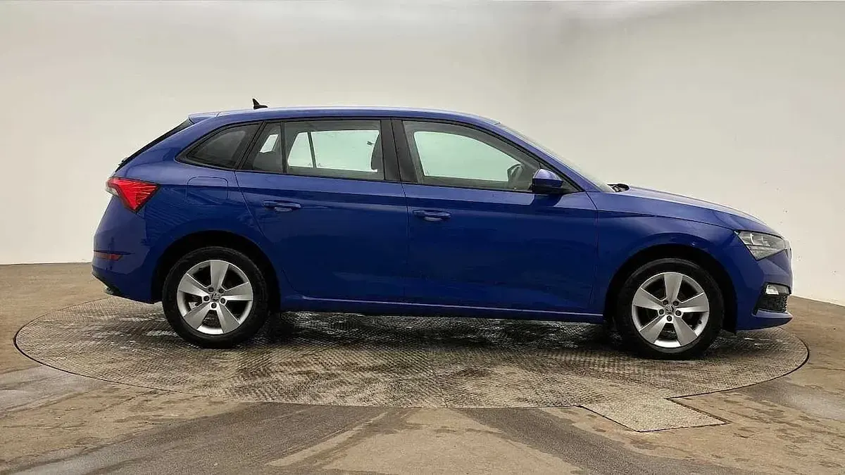 Gebraucht Skoda Scala SE 70 PS (51 kW) 2023 Blau Kleinwagen