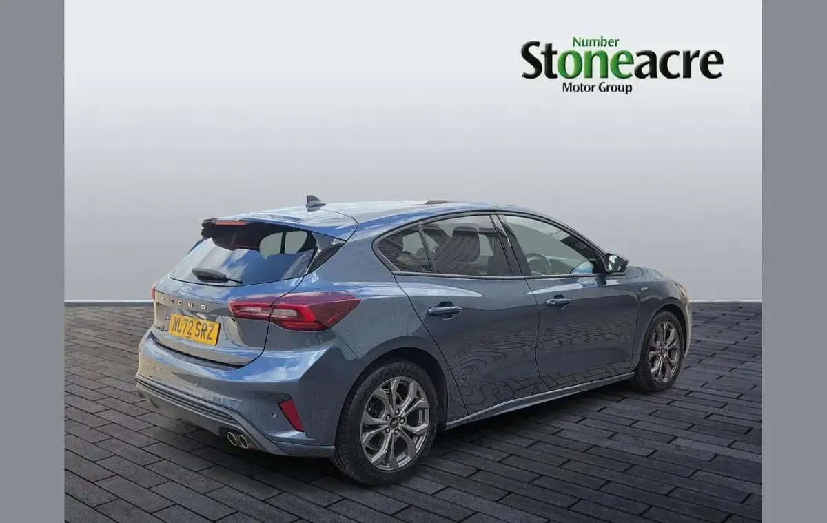 Used Ford Focus ST-Line 125 HP (91 kW) 2022 Blue Hatchback