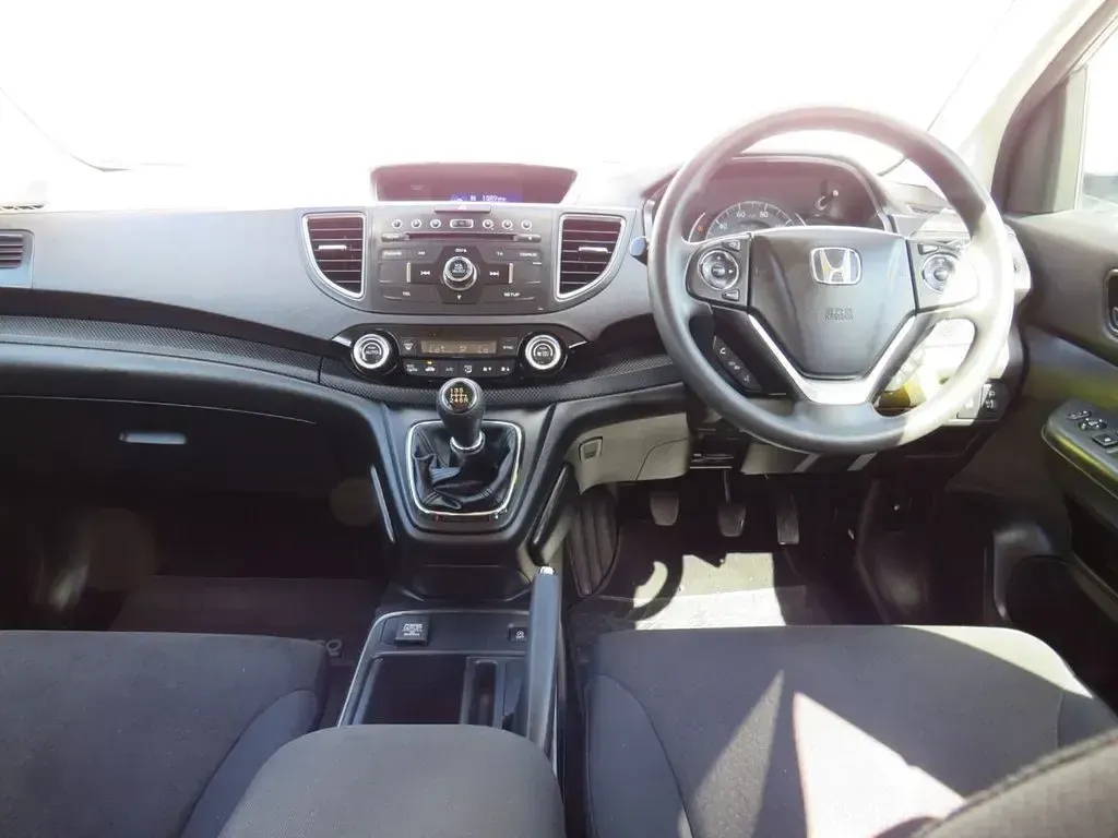 Used Honda CR-V S 120 HP (88 kW) 2016 Silver SUV