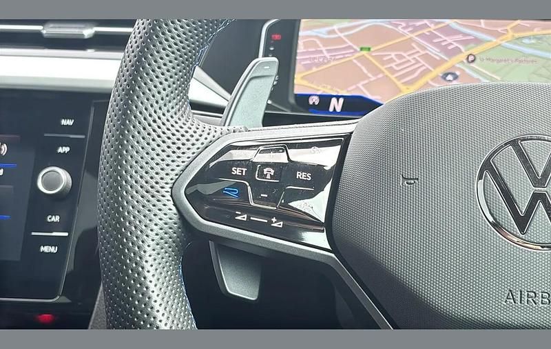 Begagnad VW Arteon R 315 HK (231 kW) 2023 Blå Halvkombi