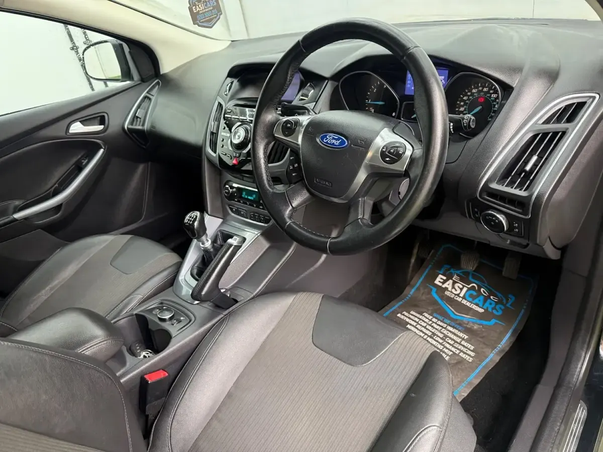 Used Ford Focus Titanium X 115 HP (84 kW) 2012 Black Hatchback