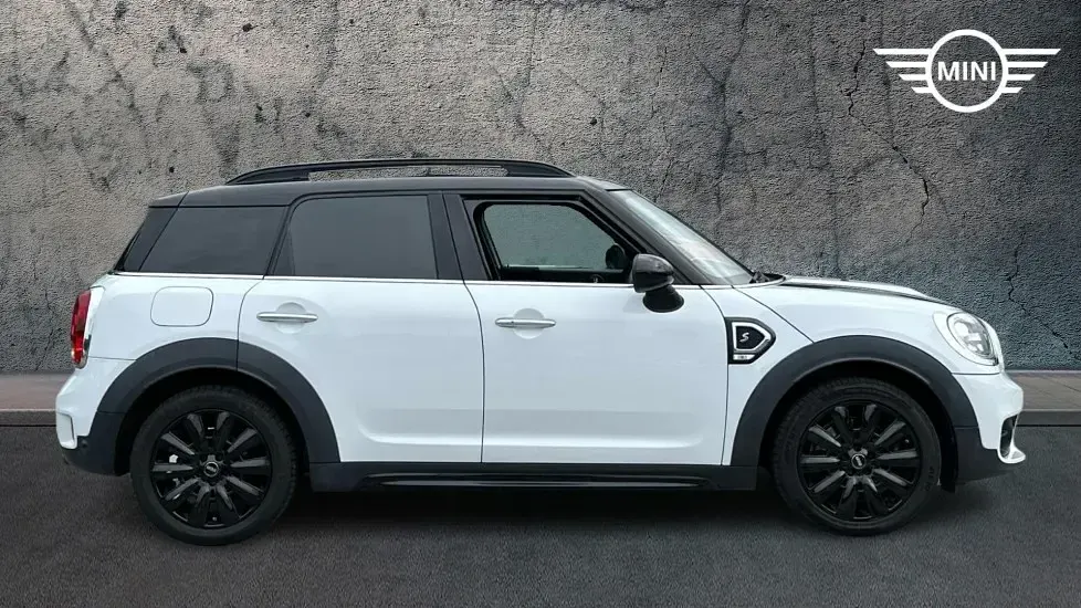 Used Mini Cooper S Countryman 189 HP (139 kW) 2018 White SUV