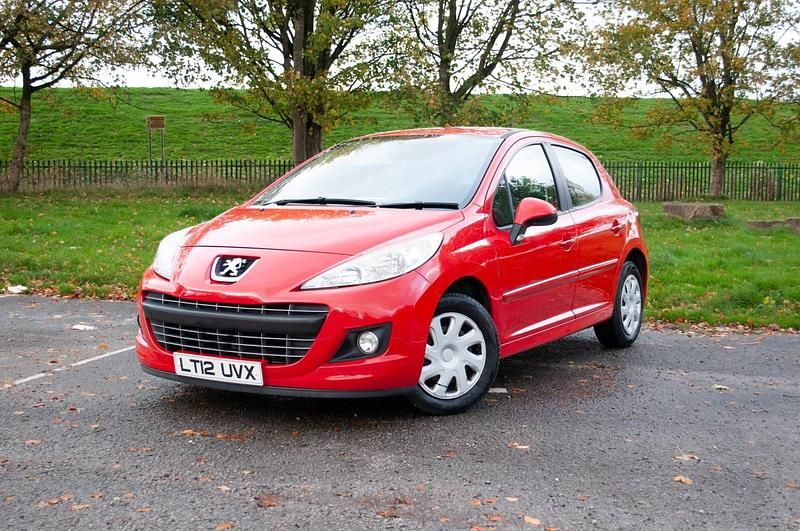 Red Used 2012 Peugeot 207 Active Hatchback | £1,550 (Fair price) - Image 1/4