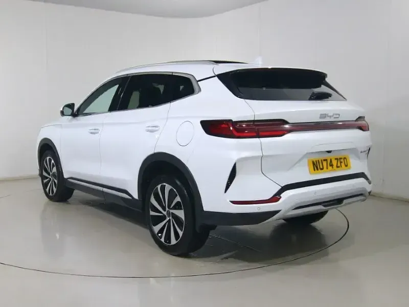 Used BYD Seal U Boost 324 HP (238 kW) 2024 White SUV