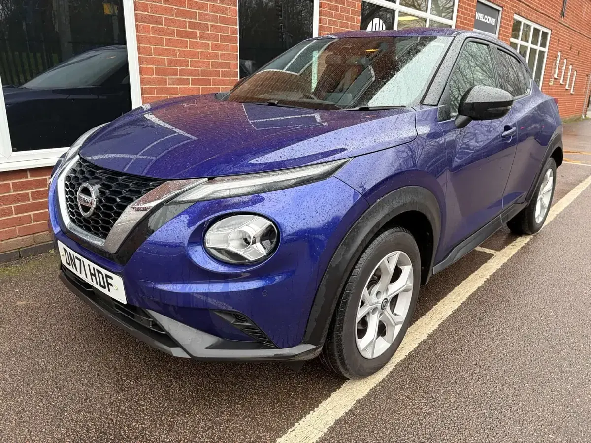 Used Nissan Juke N-Connecta 114 HP (83 kW) 2021 Blue SUV