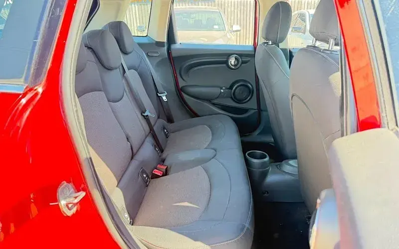 Used Mini Cooper Hatch 136 HP (100 kW) 2018 Red Hatchback
