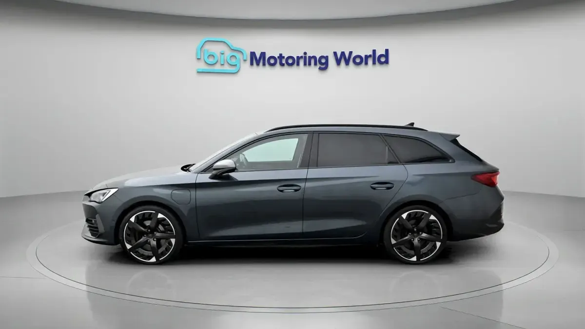 Used Cupra Leon VZ3 245 HP (180 kW) 2023 Grey Estate