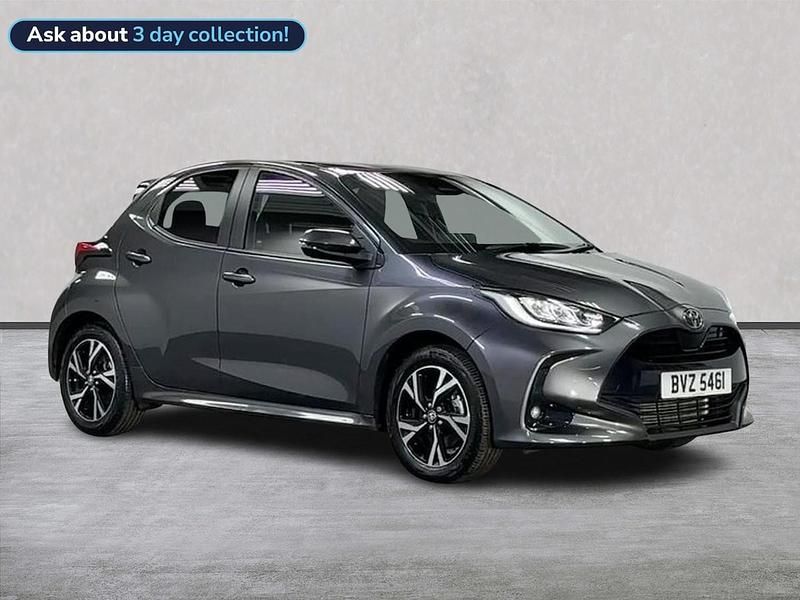 Used Toyota Yaris Hybrid Design 116 HP (85 kW) 2024 Grey Hatchback