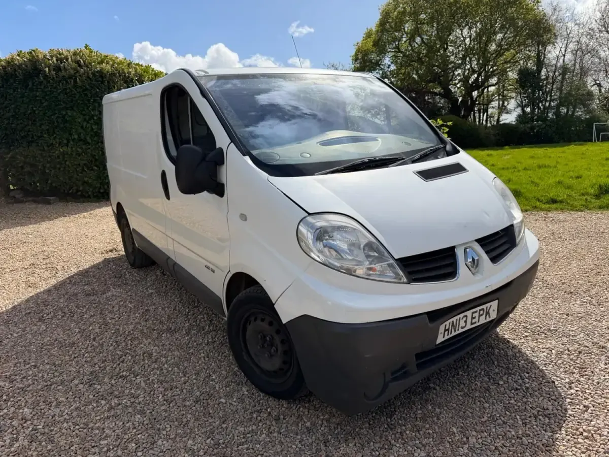 Używany Renault Trafic 115 KM (84 kW) 2013 Biały Minivan