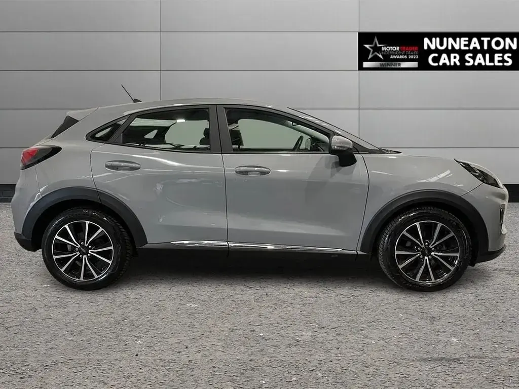 Używany Ford Puma Titanium 125 KM (91 kW) 2022 Szary SUV