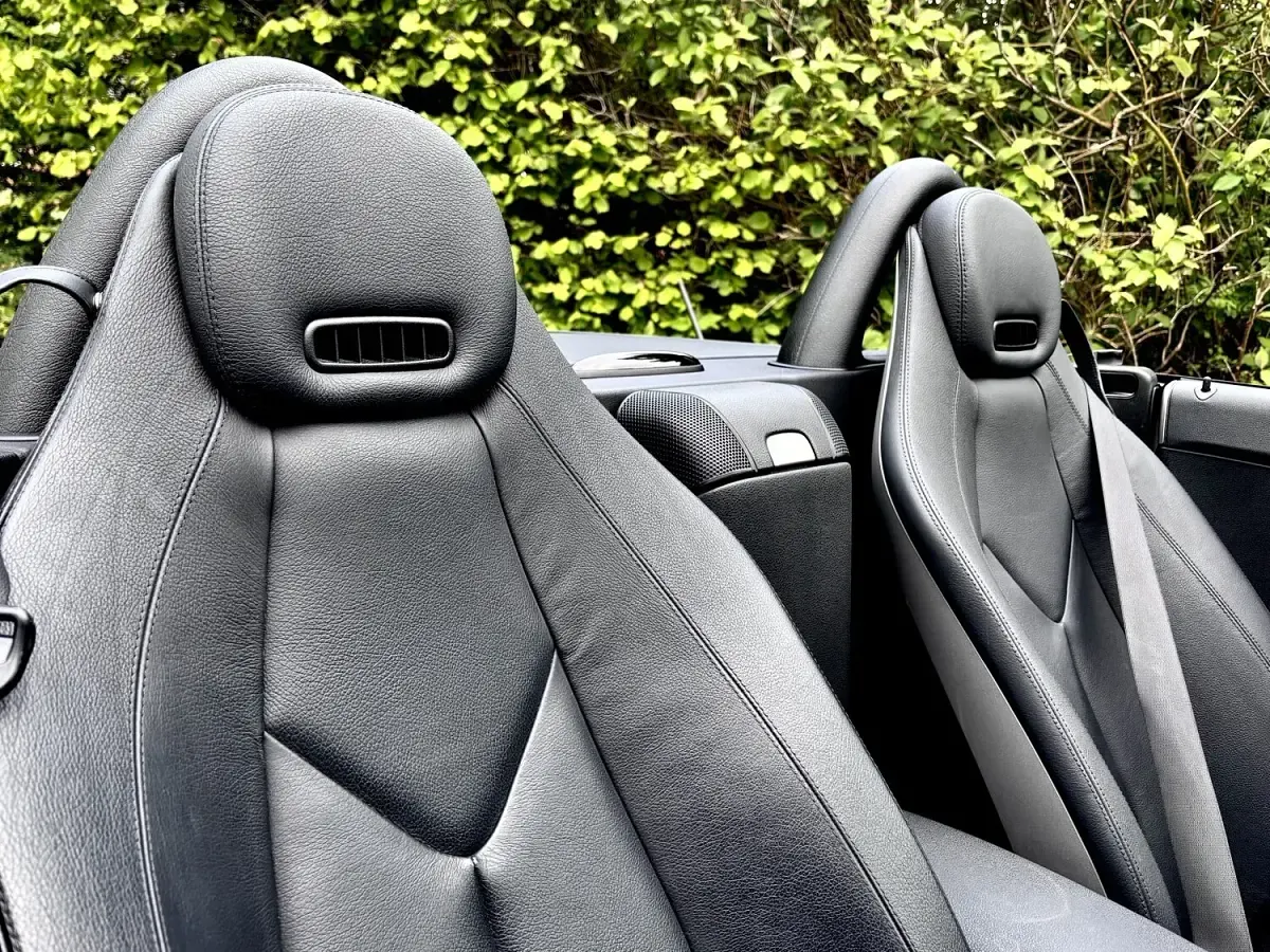 Used Mercedes SLK200 184 HP (135 kW) 2010 Black Cabriolet