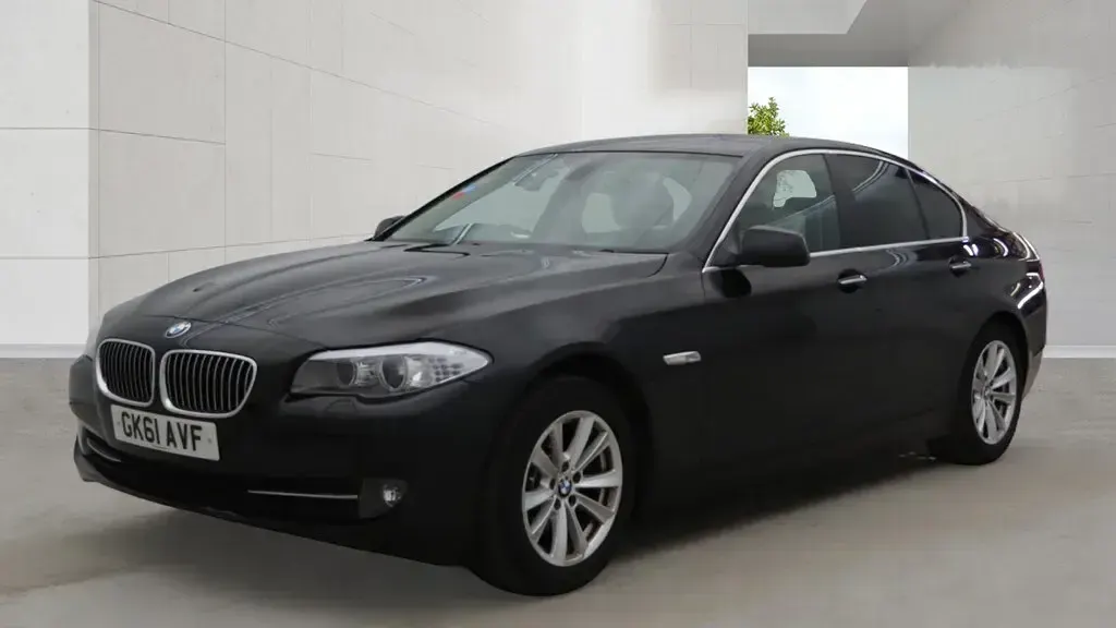 Used BMW 520 2011 Black Sedan