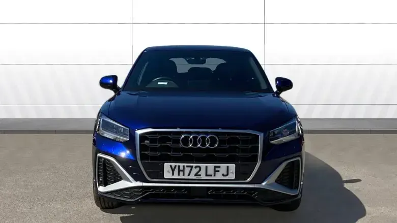 Begagnad Audi Q2 S-Line 150 HK (110 kW) 2022 Blå SUV