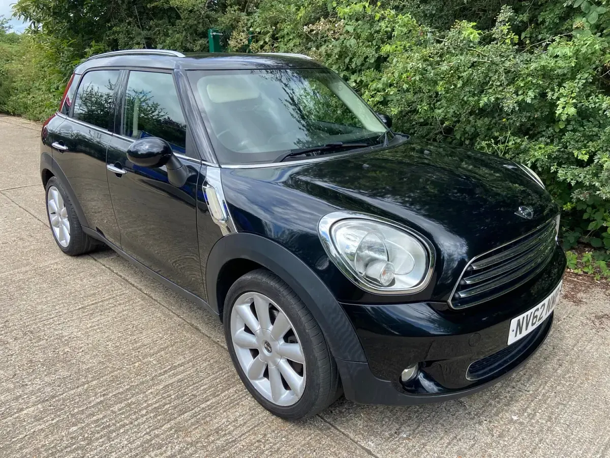 Used Mini Cooper 122 HP (89 kW) 2012 Black Hatchback