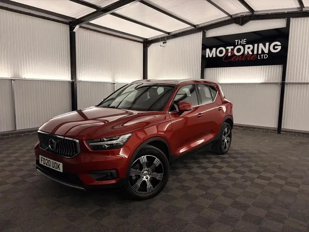 Used Volvo XC40 Inscription 2020 Red SUV