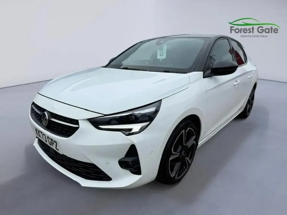 Used Vauxhall Corsa Ultimate 99 HP (72 kW) 2023 White Hatchback