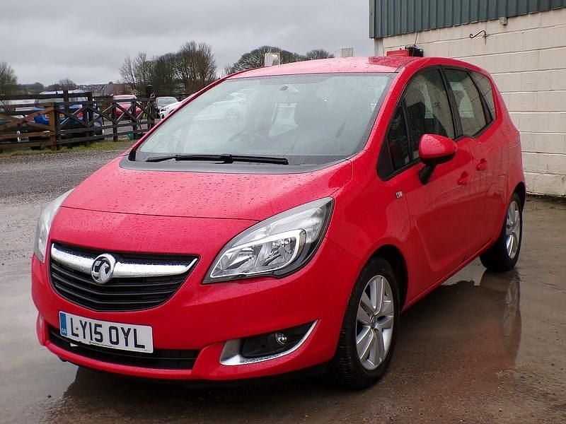 Second-hand Vauxhall Meriva 2015 Roșu Monovolum