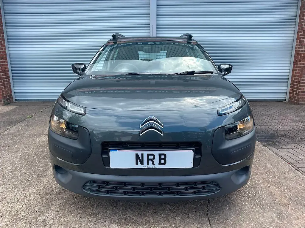 Used Citroën C4 Cactus Feel 82 HP (60 kW) 2015 Grey Hatchback