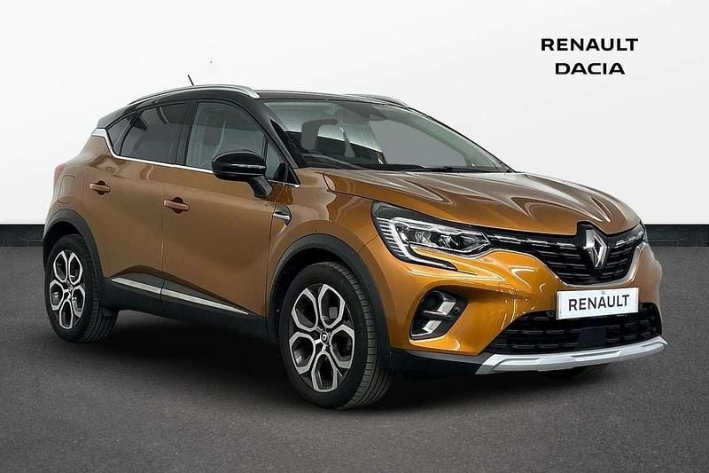 Orange Used 2022 Renault Captur SE SUV | £16,800 (Fair price) - Image 1/4