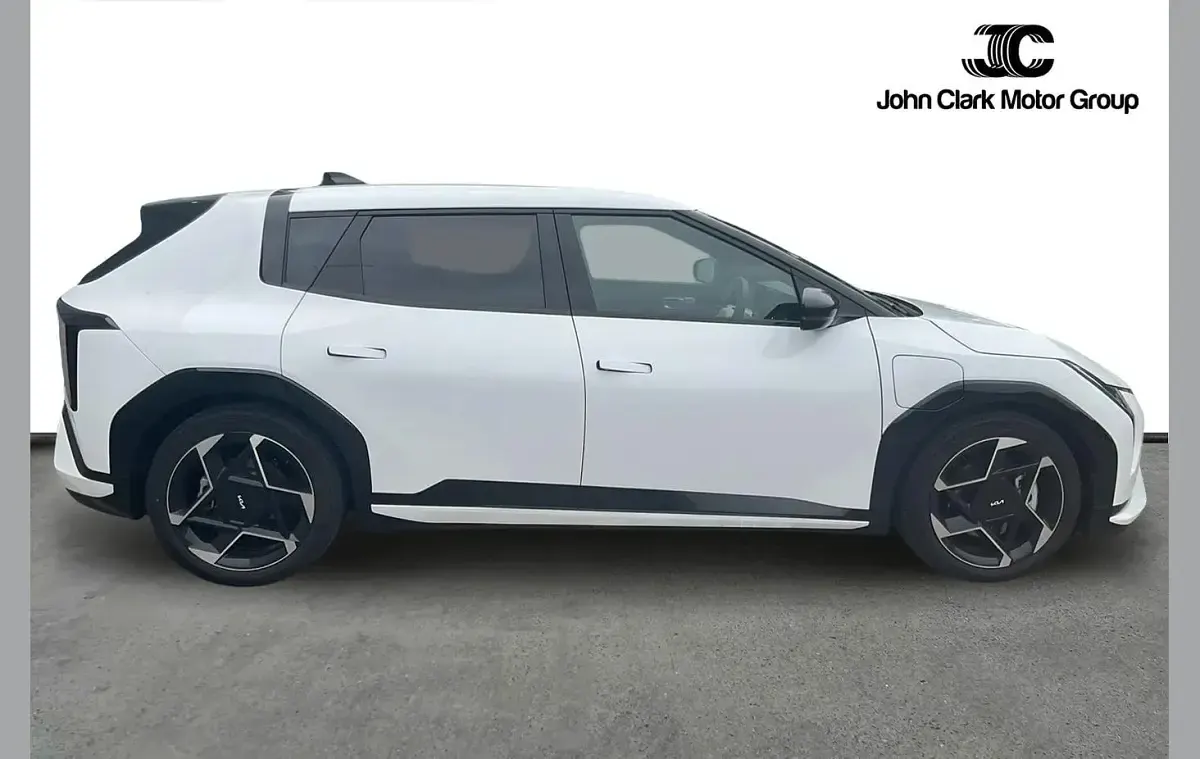 Used Kia EV4 GT-Line 150 kW (204 HP) 2026 White Hatchback