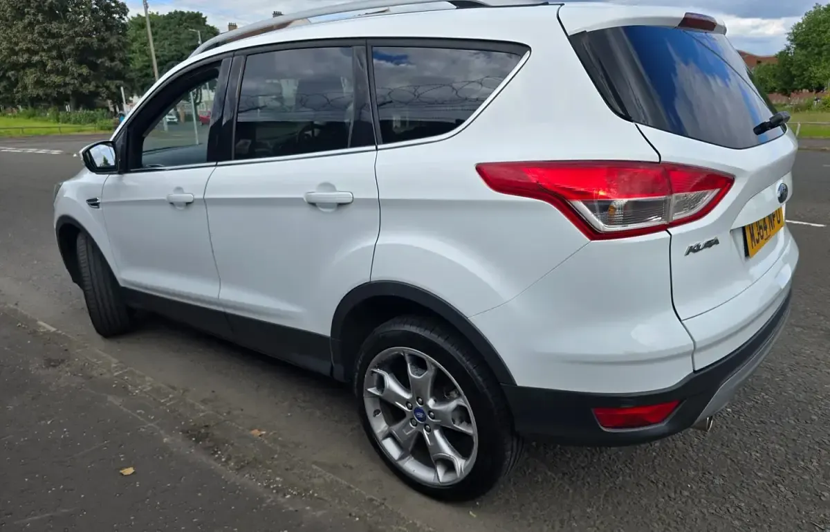 Used Ford Kuga Titanium 140 HP (102 kW) 2014 White SUV