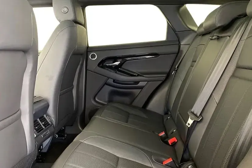 Used Land Rover Range Rover evoque HSE Dynamic 204 HP (150 kW) 2024 Eiger grey SUV