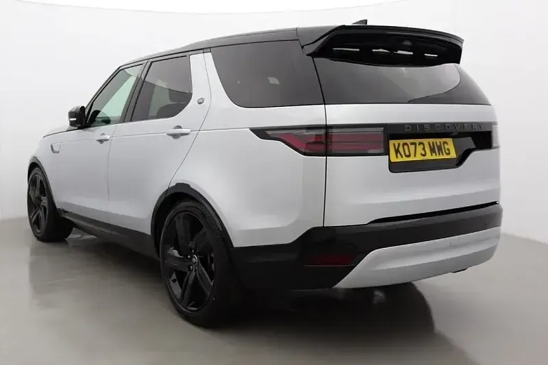 Used Land Rover Discovery 5 HSE Dynamic 302 HP (222 kW) 2024 Silver SUV