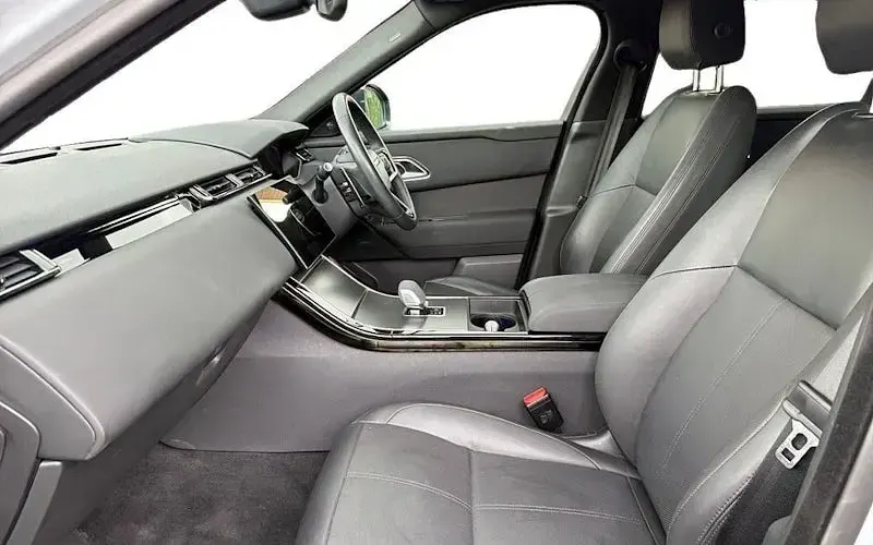 Used Land Rover Range Rover Velar SE Dynamic 204 HP (150 kW) 2025 SUV