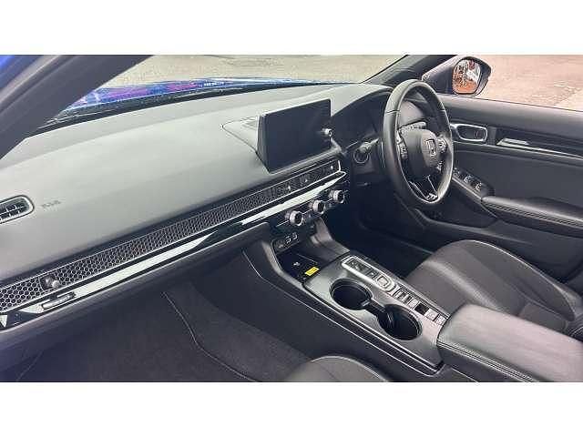 Image 2/4