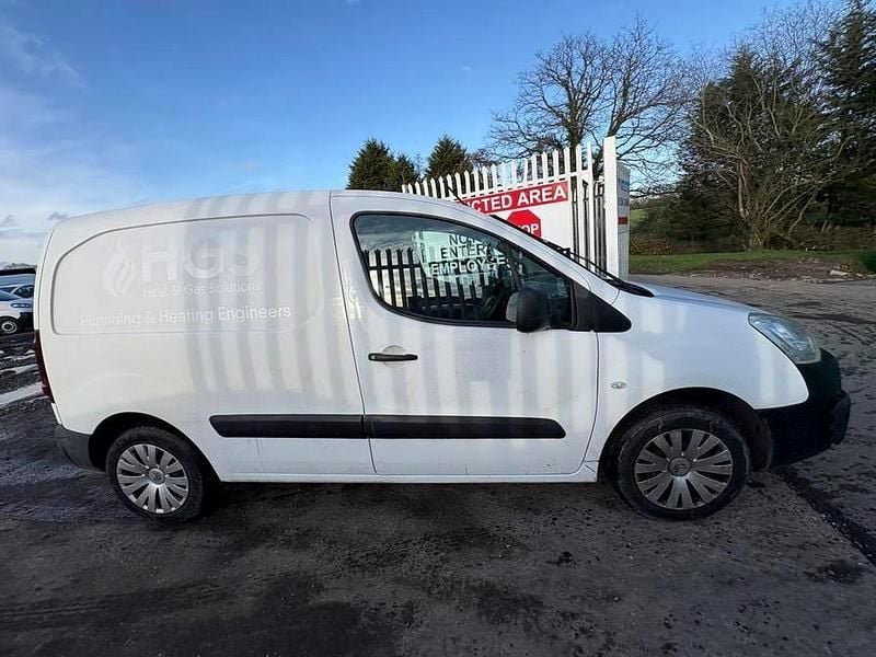 Used Citroën Berlingo 2016 White MPV