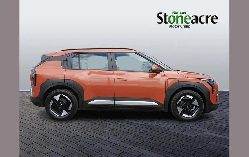 New Kia EV3 Air 147 kW (201 HP) 2026 Orange SUV