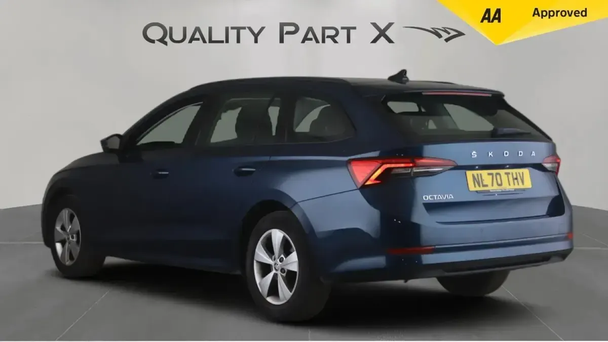 Used Skoda Octavia SE First Edition 150 HP (110 kW) 2020 Blue Estate