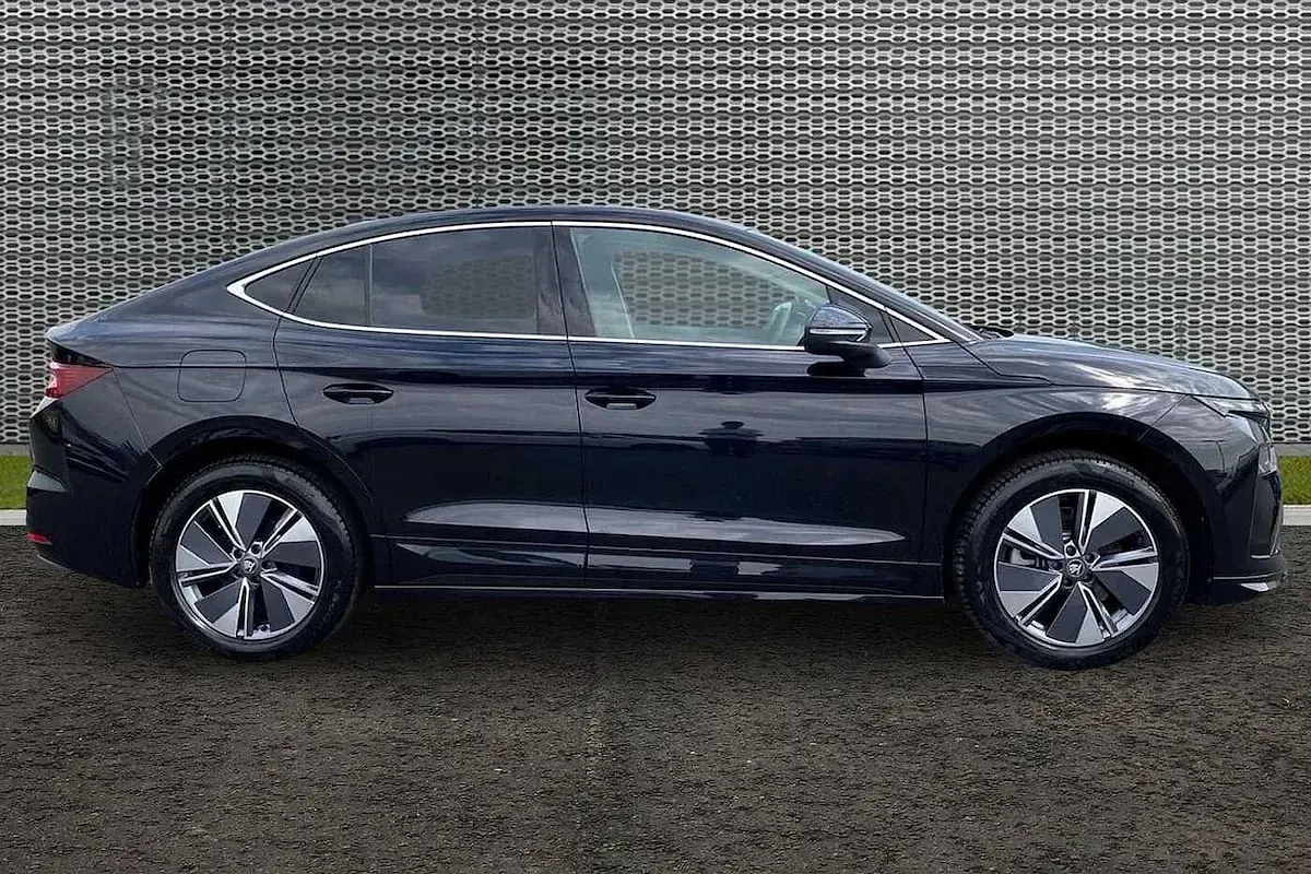 Used Skoda Enyaq iV 154 kW (210 HP) 2025 Black magic pearl effect SUV