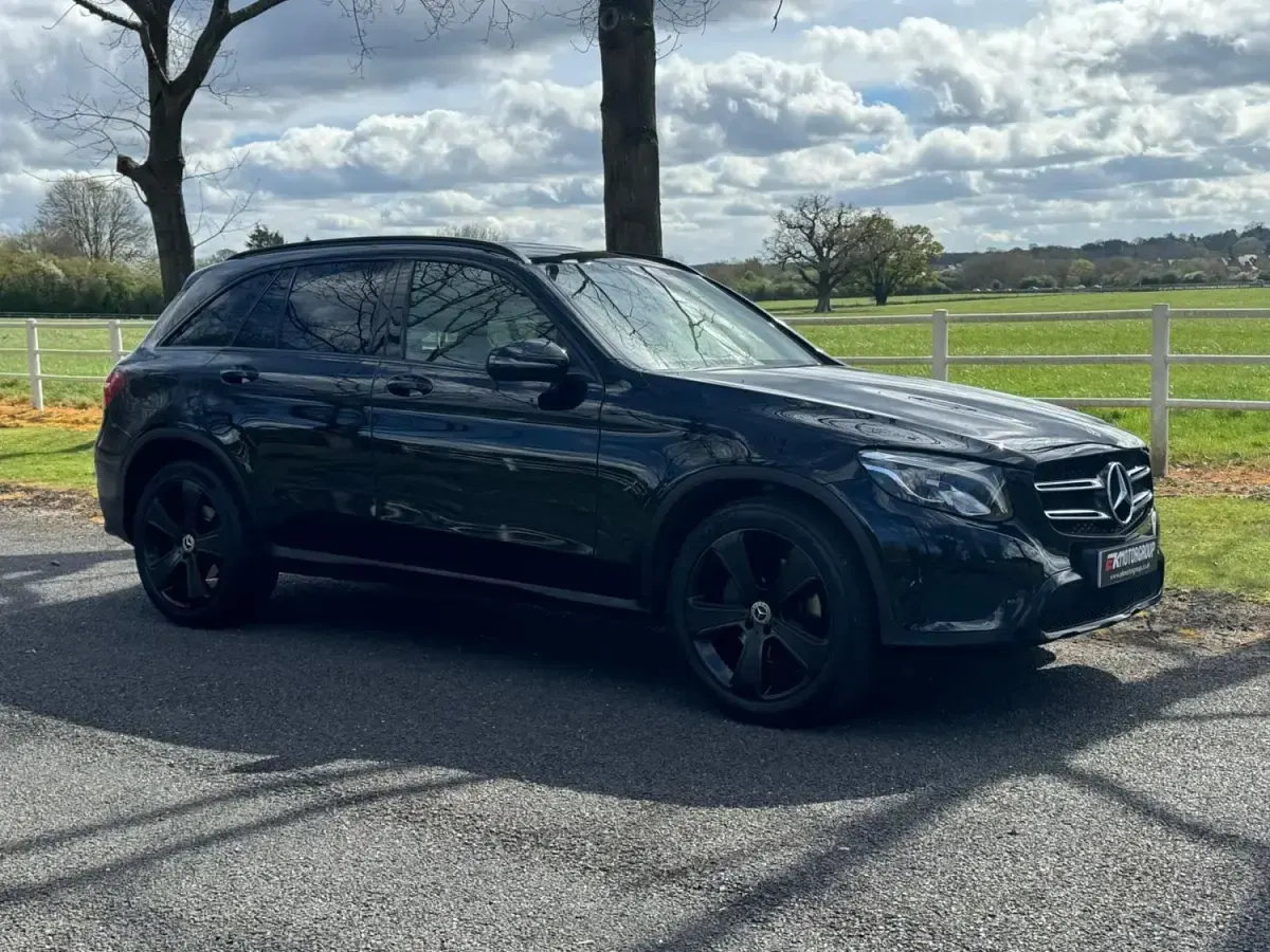 Usado Mercedes GLC250 Urban 2019 Preto Carrinha