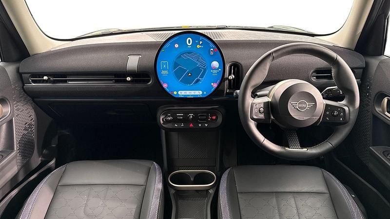 Used Mini Cooper Hatch 113 kW (154 HP) 2025 Black Hatchback