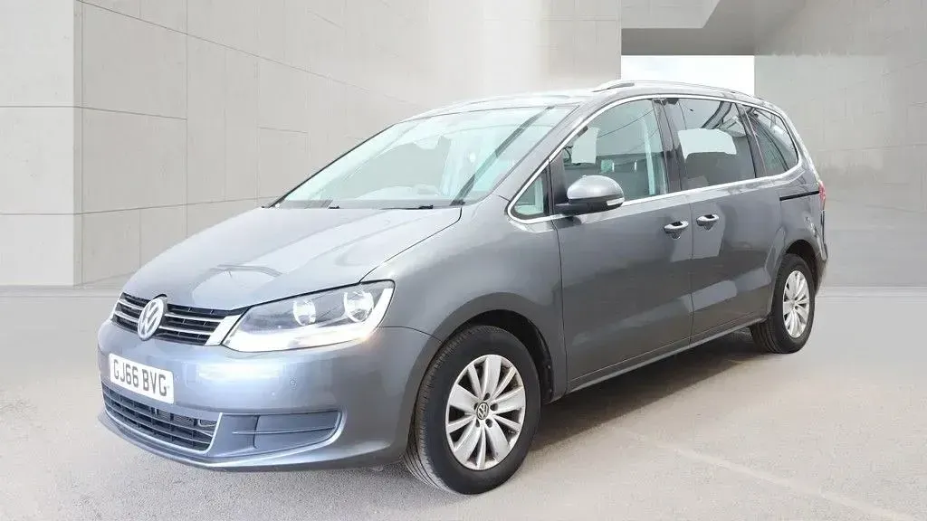 Used VW Sharan SE 150 HP (110 kW) 2016 Grey MPV