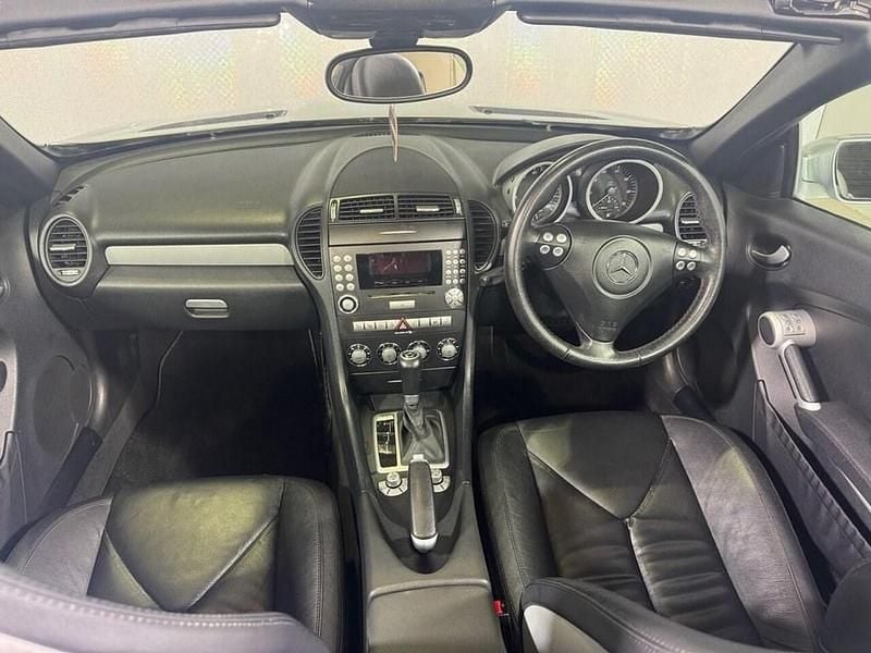 Used Mercedes SLK200 163 HP (119 kW) 2008 Silver Cabriolet