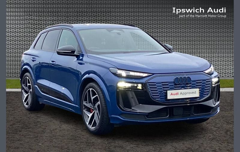 Blue Used 2024 Audi Q6 e-tron Advanced SUV | £59,500 - Image 1/4