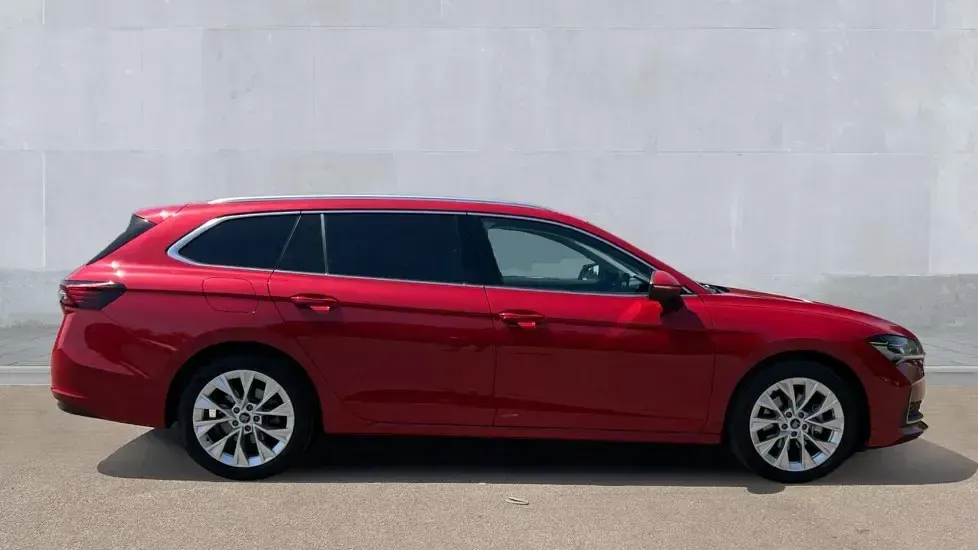 Used Skoda Superb SE L 150 HP (110 kW) 2025 Carmine red
