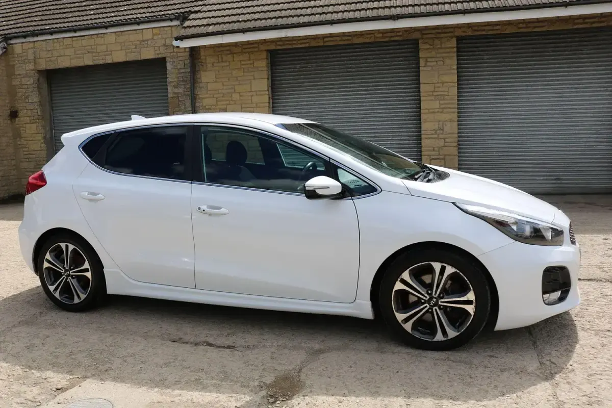 Used Kia Ceed GT-Line 2018 White Hatchback